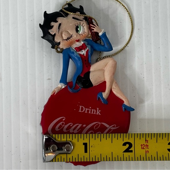 Betty Boop On Top Drink Coca Cola Bottle Cap Kurt Adler Christmas Ornament 2001 - Picture 5 of 5